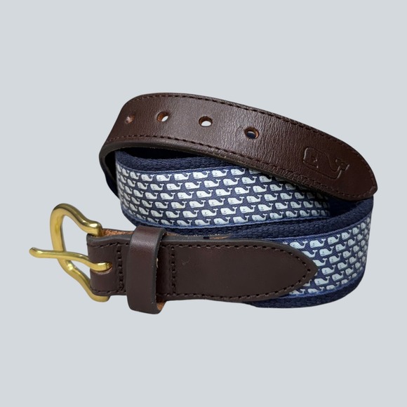 Vineyard Vines Other - Vineyard Vines Canvas Club Belt Mens 28 Blue Whales USA Leather Preppy Nautical